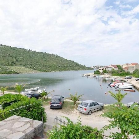 Apartment Brnabic Rogoznica  Bagian luar foto