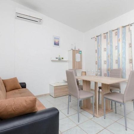 Apartment Brnabic Rogoznica  Bagian luar foto