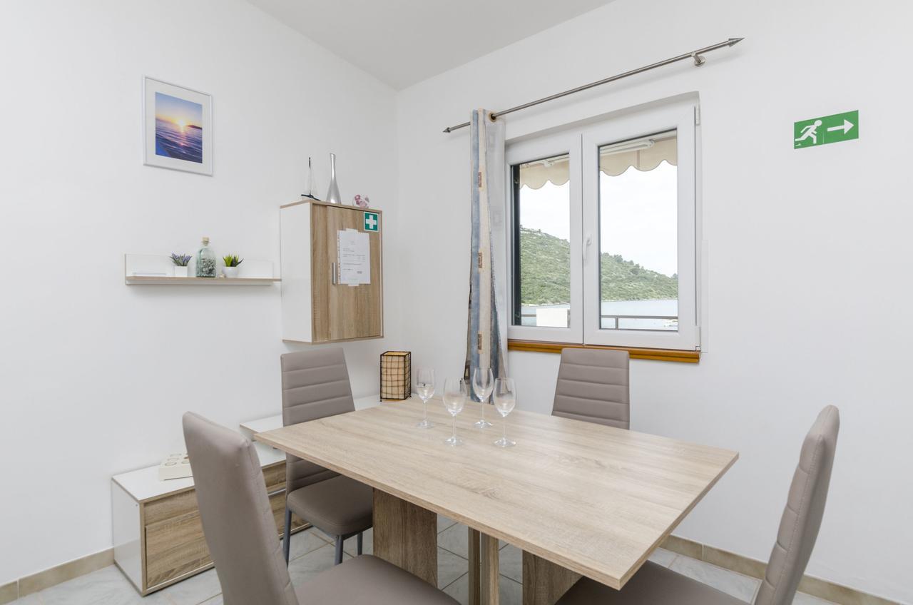Apartment Brnabic Rogoznica  Bagian luar foto