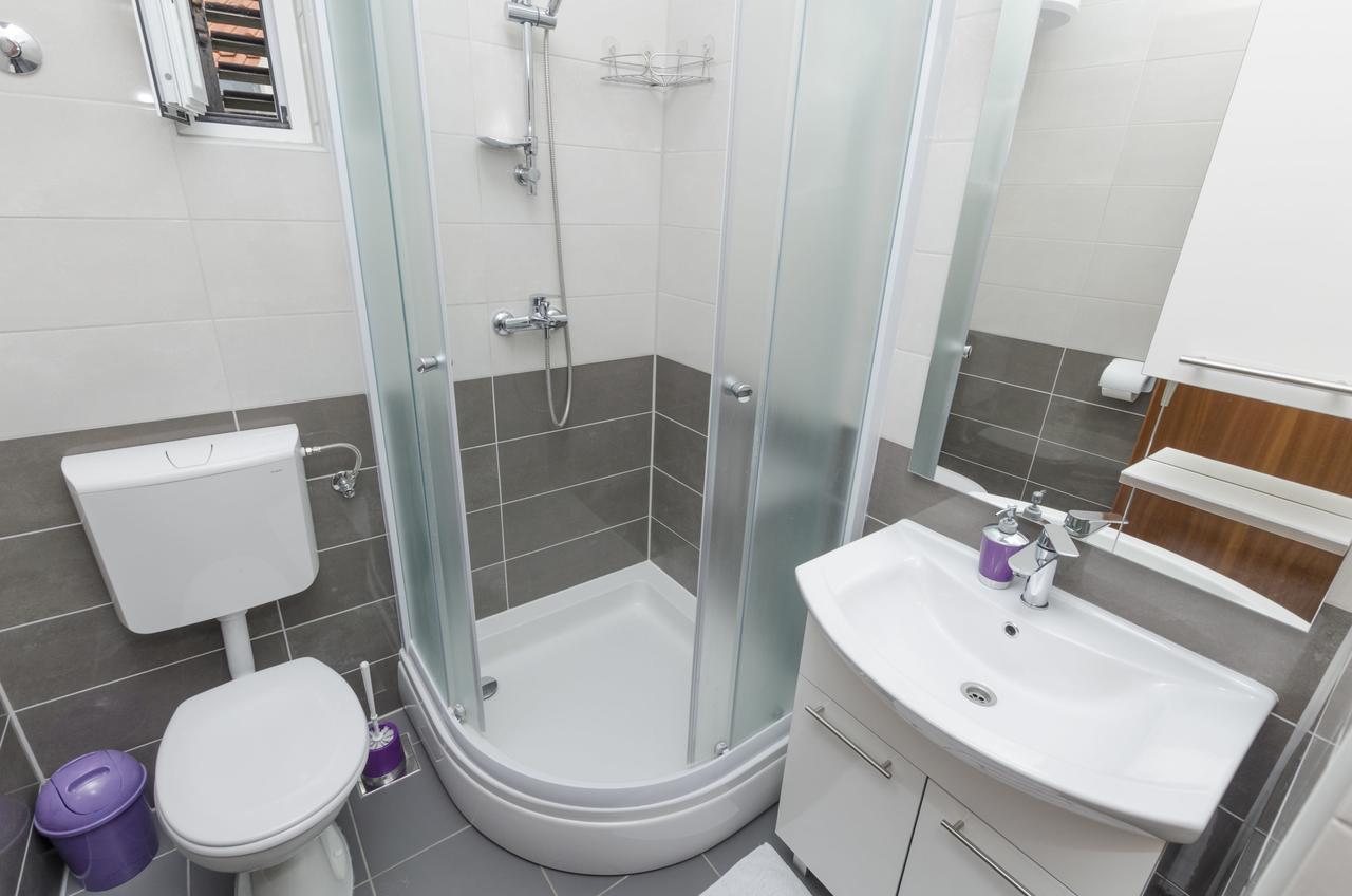 Apartment Brnabic Rogoznica  Bagian luar foto
