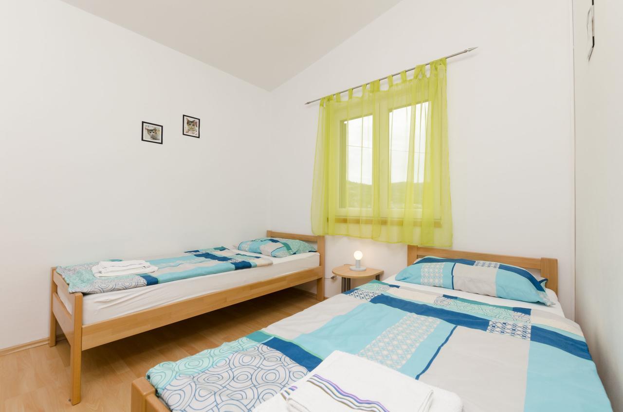 Apartment Brnabic Rogoznica  Bagian luar foto
